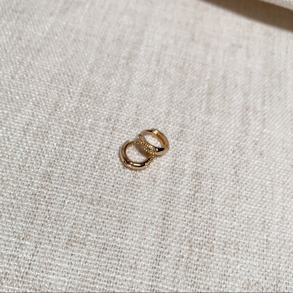 pier huggies - gold filled